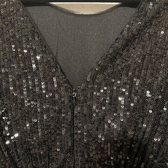 CALVIN KLEIN Sequined Bell Sleeve Crew Neck Above The Knee Party Sheath Dress 12 - Picture 14 of 17